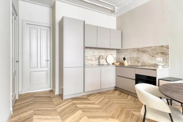 Kitchen and dining area at Splendom Vondelpark
